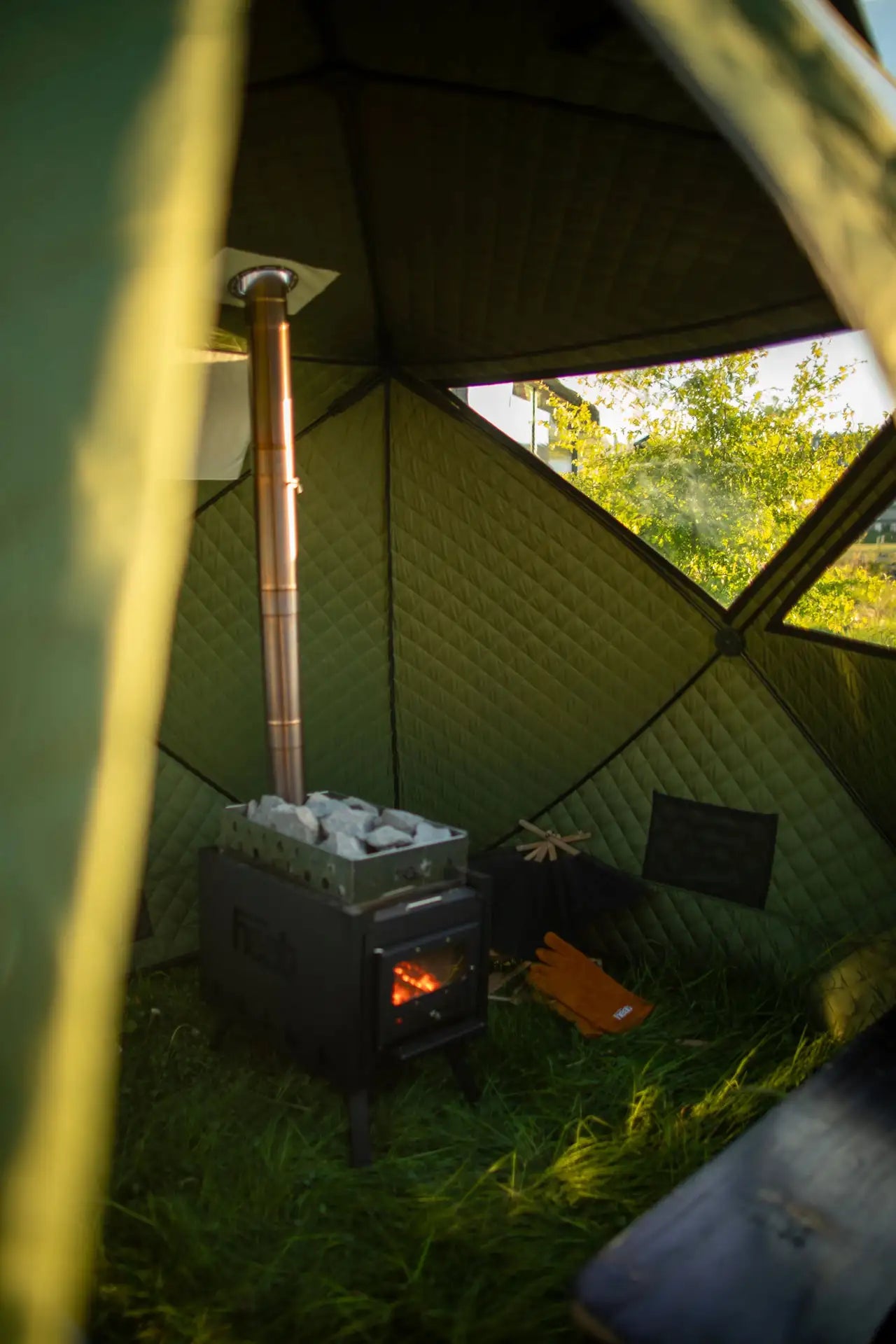 Butchers Heat Sauna Butchers Heat Portable Sauna Tent with stove.